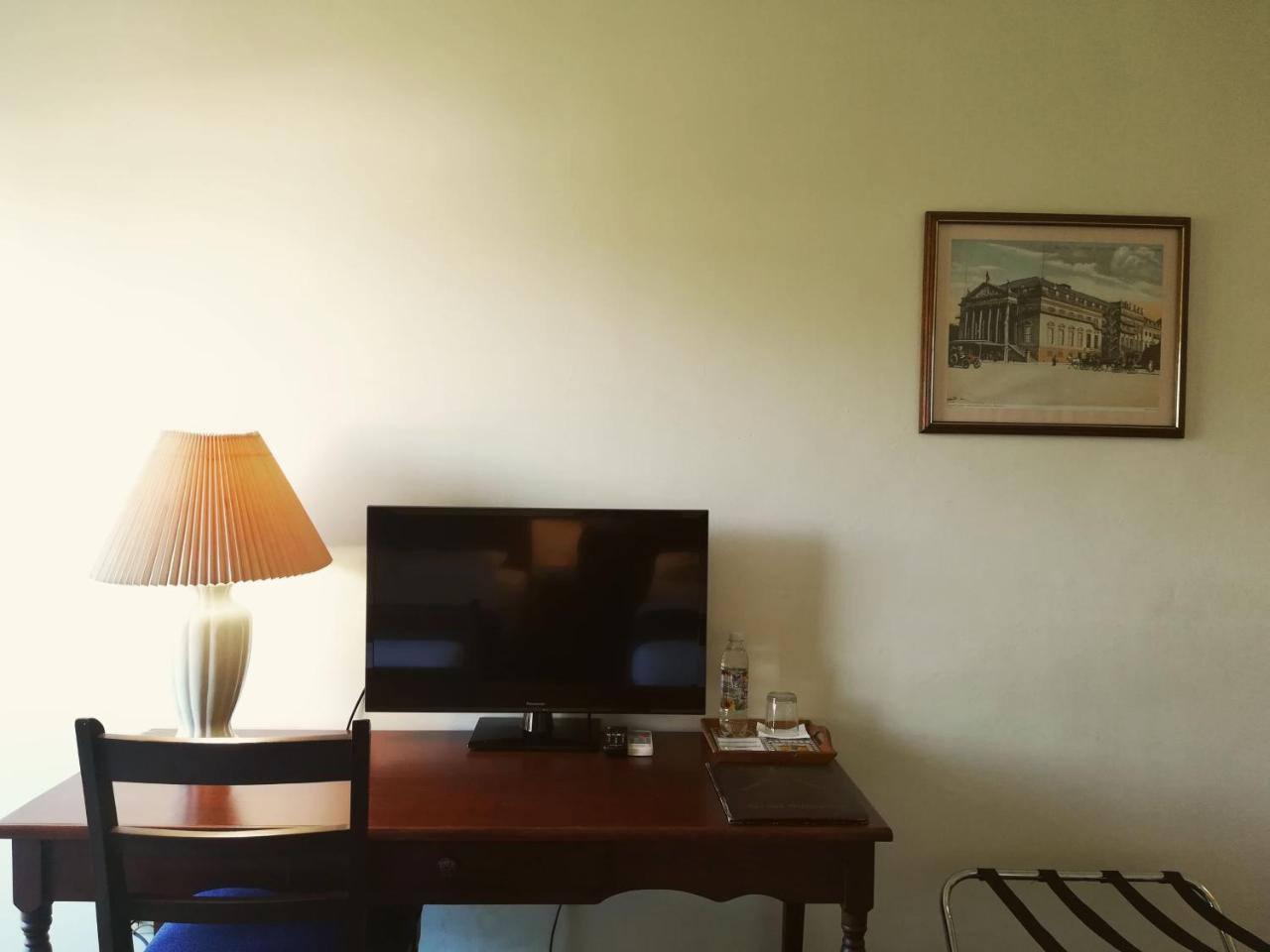 Hotel Berlin Сан-Сальвадор Экстерьер фото